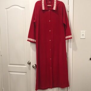 Red vintage robe estimated size medium